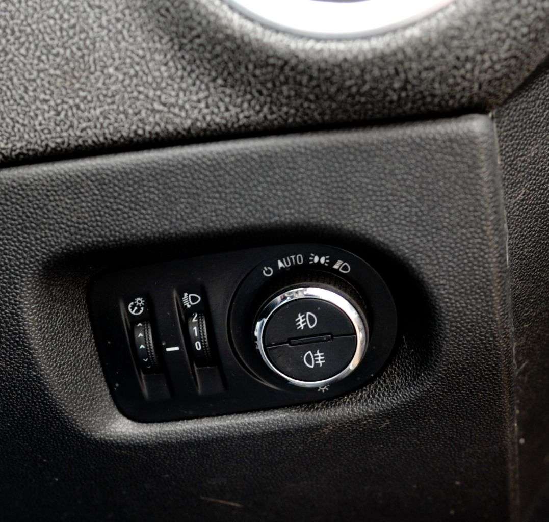 2011 VAUXHALL CORSA 2011 VAUXHALL CORSA