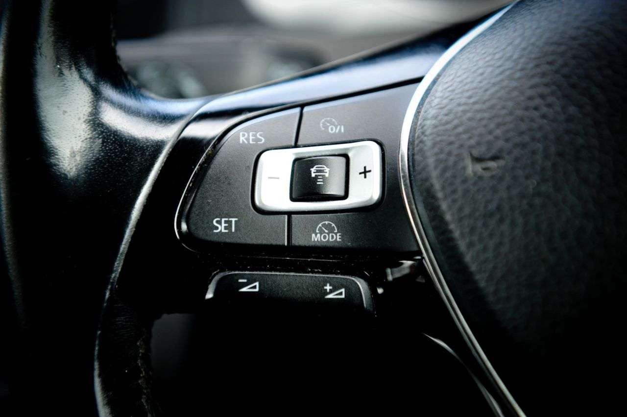 2017 VOLKSWAGEN GOLF 2017 VOLKSWAGEN GOLF