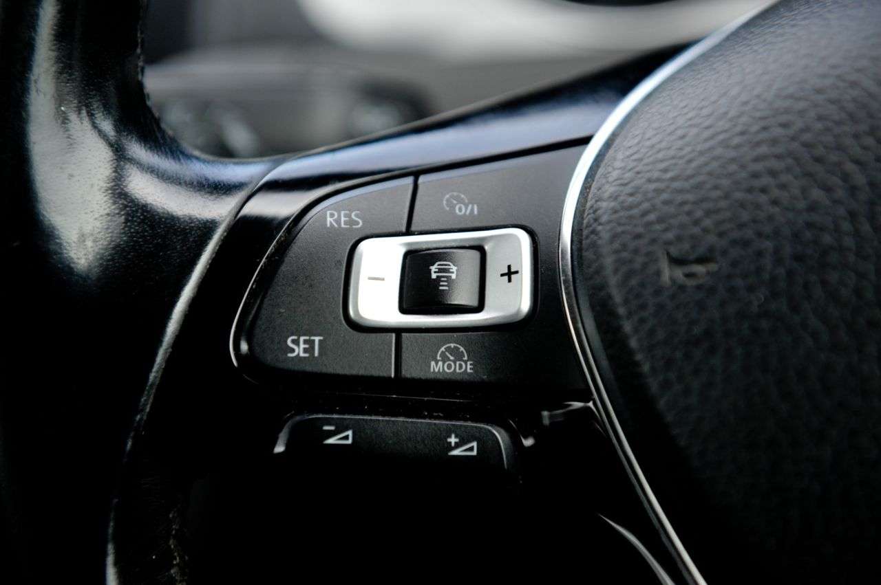 2017 VOLKSWAGEN GOLF 2017 VOLKSWAGEN GOLF