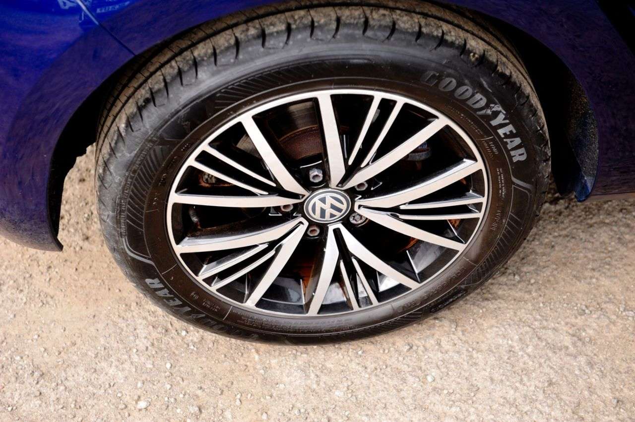 2017 VOLKSWAGEN GOLF 2017 VOLKSWAGEN GOLF