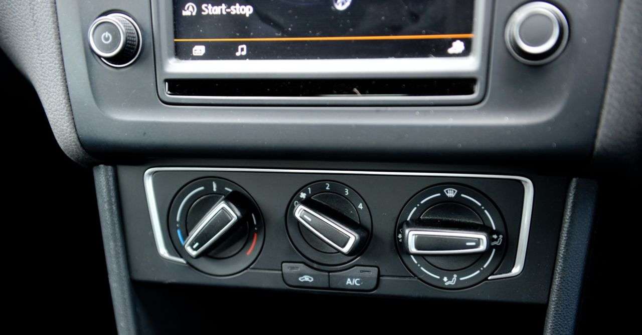 2015 VOLKSWAGEN POLO 2015 VOLKSWAGEN POLO