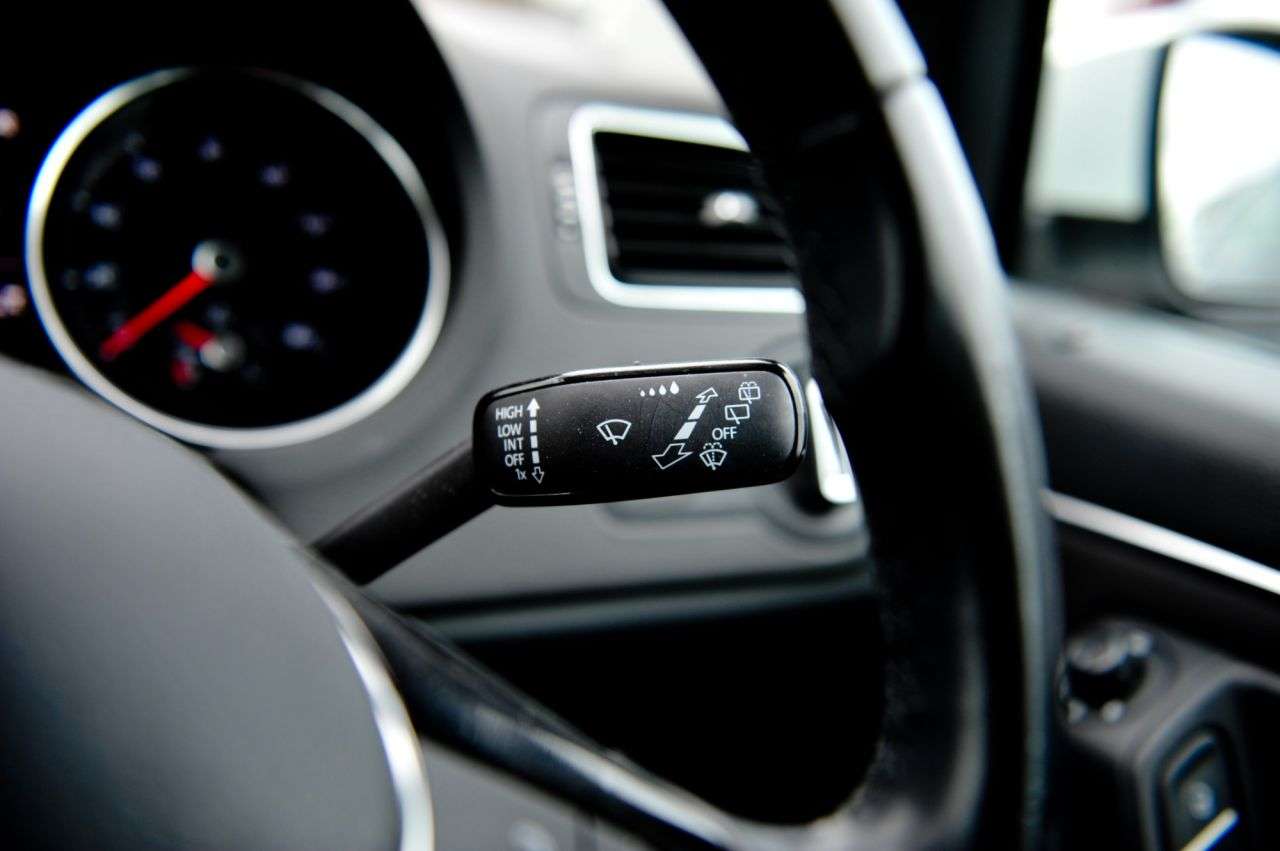 2015 VOLKSWAGEN POLO 2015 VOLKSWAGEN POLO