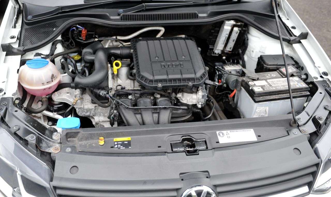 2015 VOLKSWAGEN POLO 2015 VOLKSWAGEN POLO