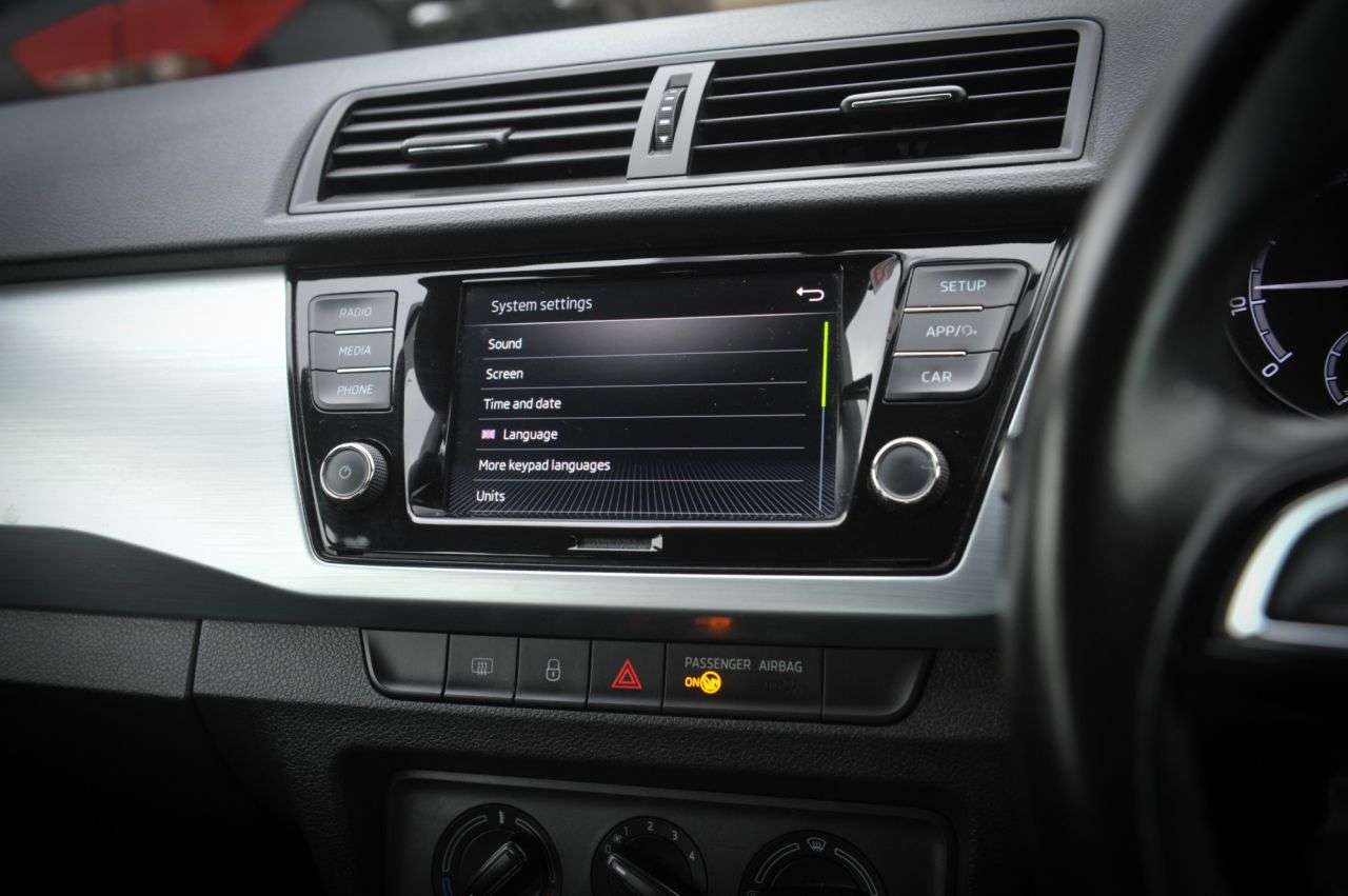 2018 SKODA FABIA 2018 SKODA FABIA