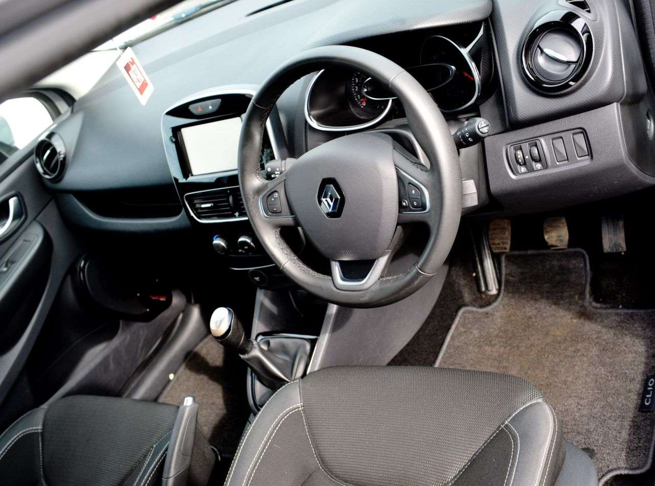 2018 RENAULT CLIO 2018 RENAULT CLIO