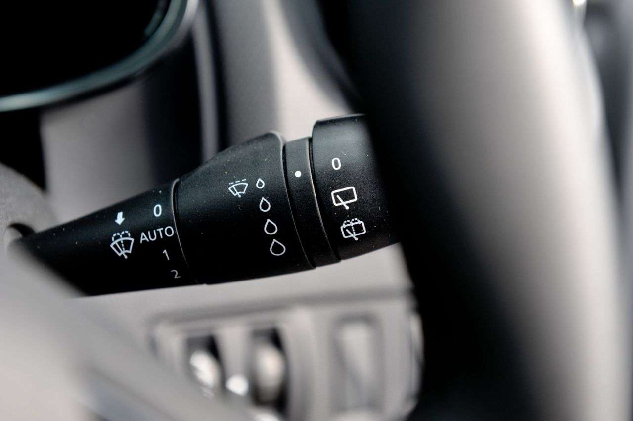 2018 RENAULT CLIO 2018 RENAULT CLIO