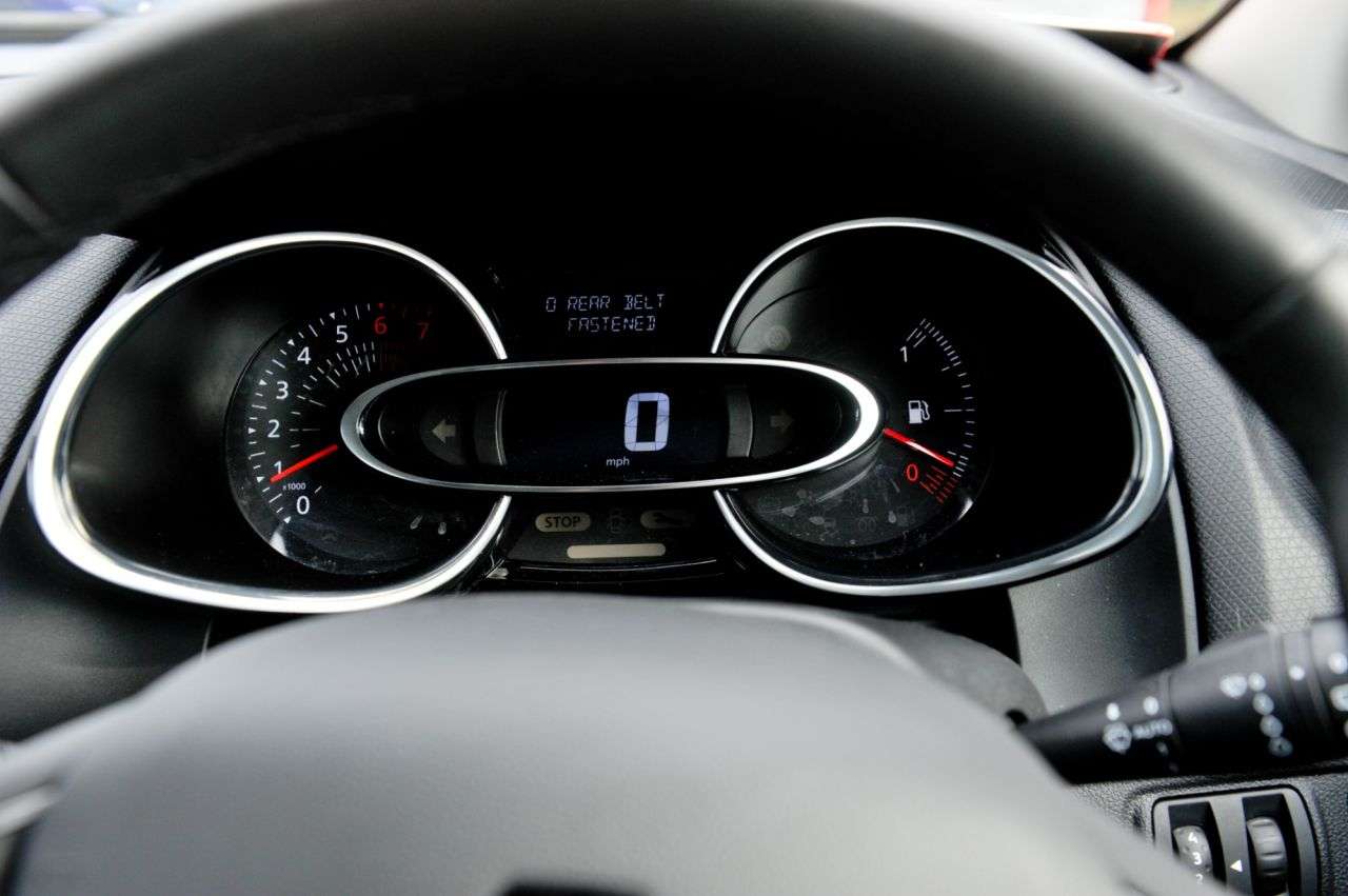 2018 RENAULT CLIO 2018 RENAULT CLIO