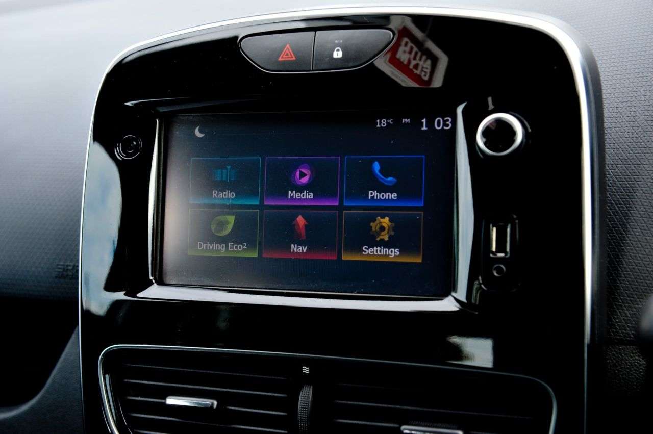 2018 RENAULT CLIO 2018 RENAULT CLIO