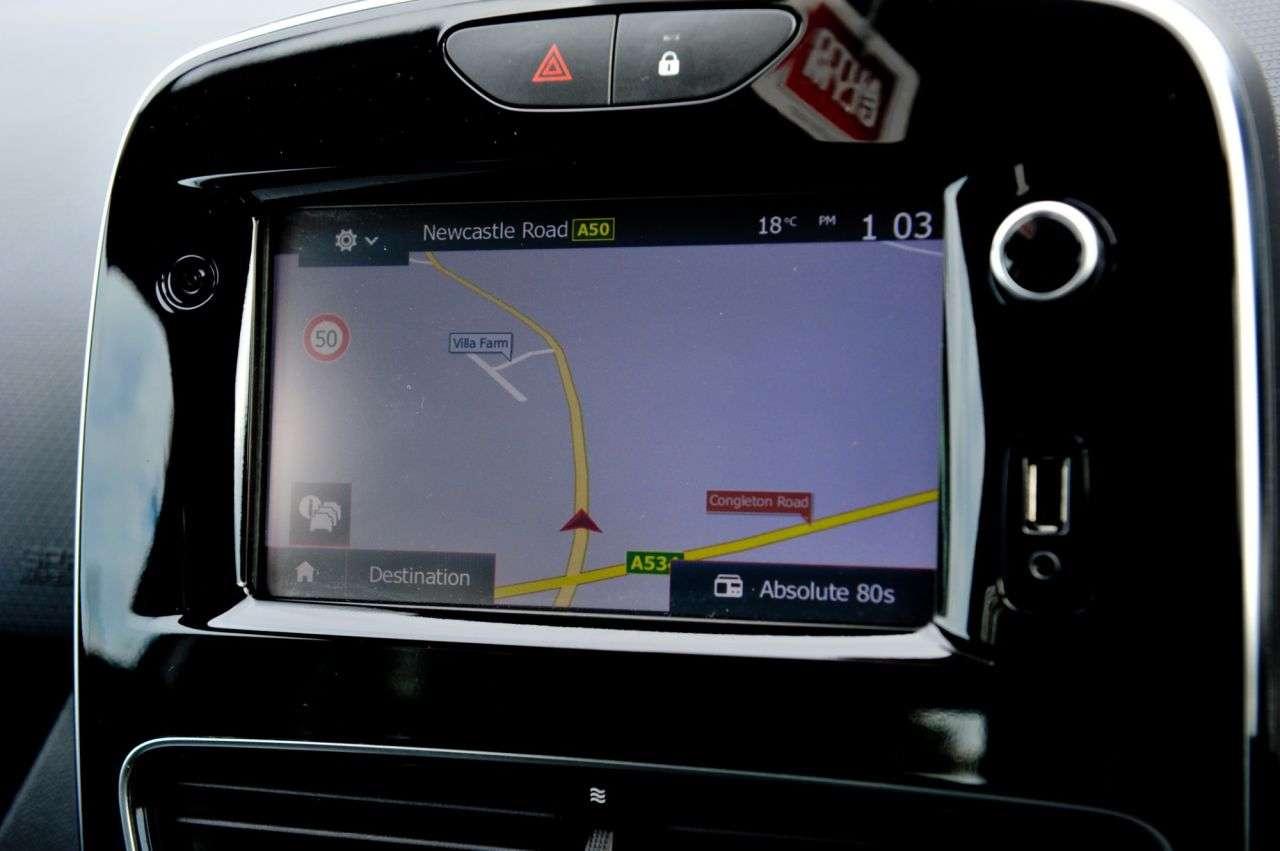 2018 RENAULT CLIO 2018 RENAULT CLIO