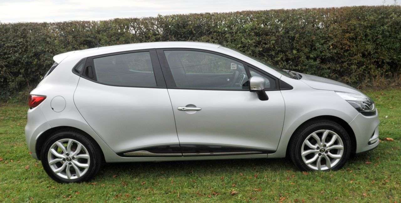 2018 RENAULT CLIO 2018 RENAULT CLIO