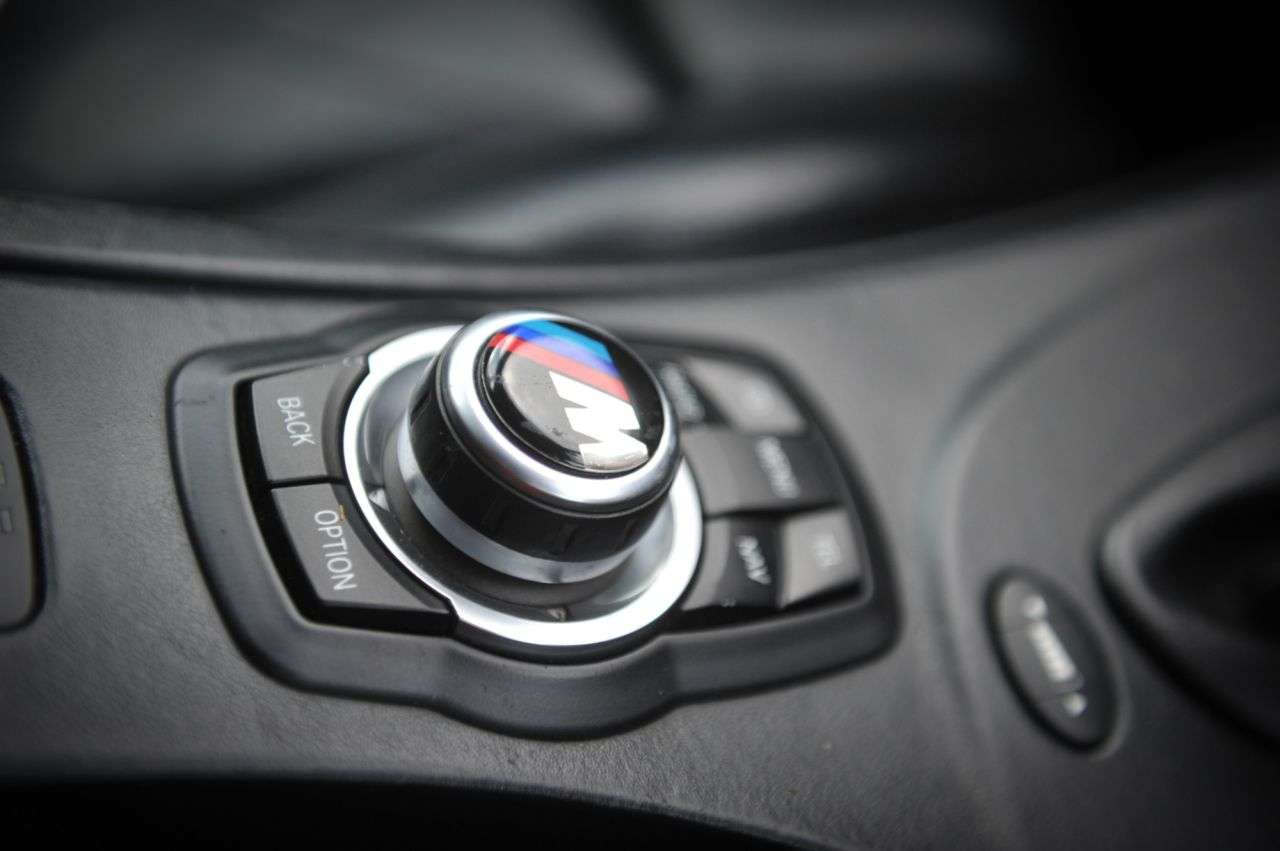 2010 BMW M3 2010 BMW M3