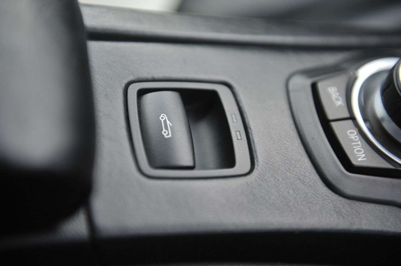 2010 BMW M3 2010 BMW M3