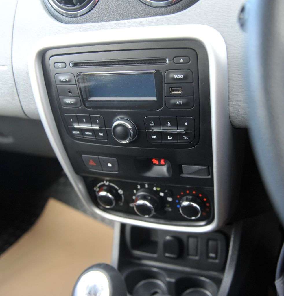 2015 DACIA DUSTER 2015 DACIA DUSTER