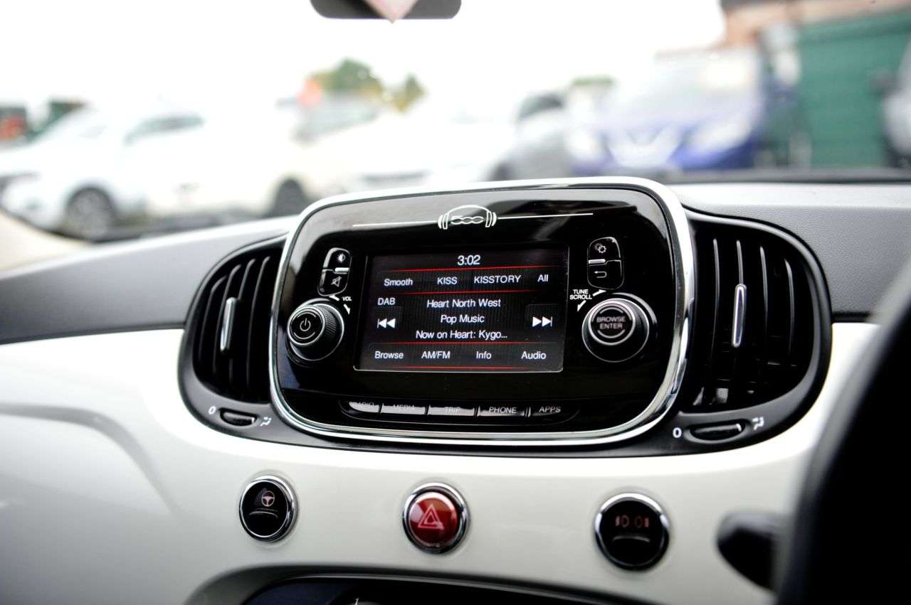 2017 FIAT 500 2017 FIAT 500