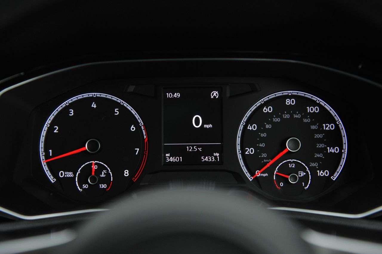 2021 VOLKSWAGEN T-ROC 2021 VOLKSWAGEN T-ROC