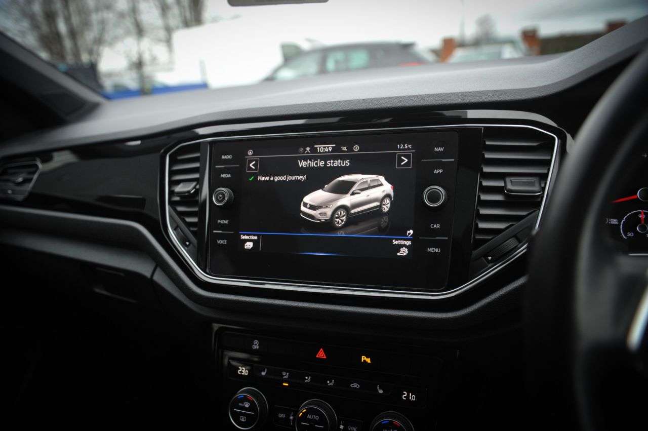 2021 VOLKSWAGEN T-ROC 2021 VOLKSWAGEN T-ROC