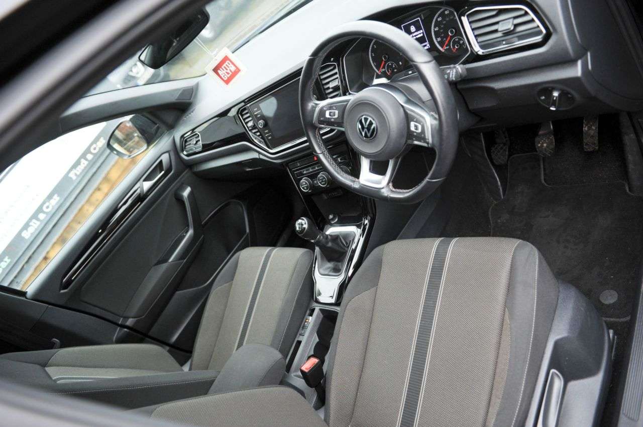 2021 VOLKSWAGEN T-ROC 2021 VOLKSWAGEN T-ROC