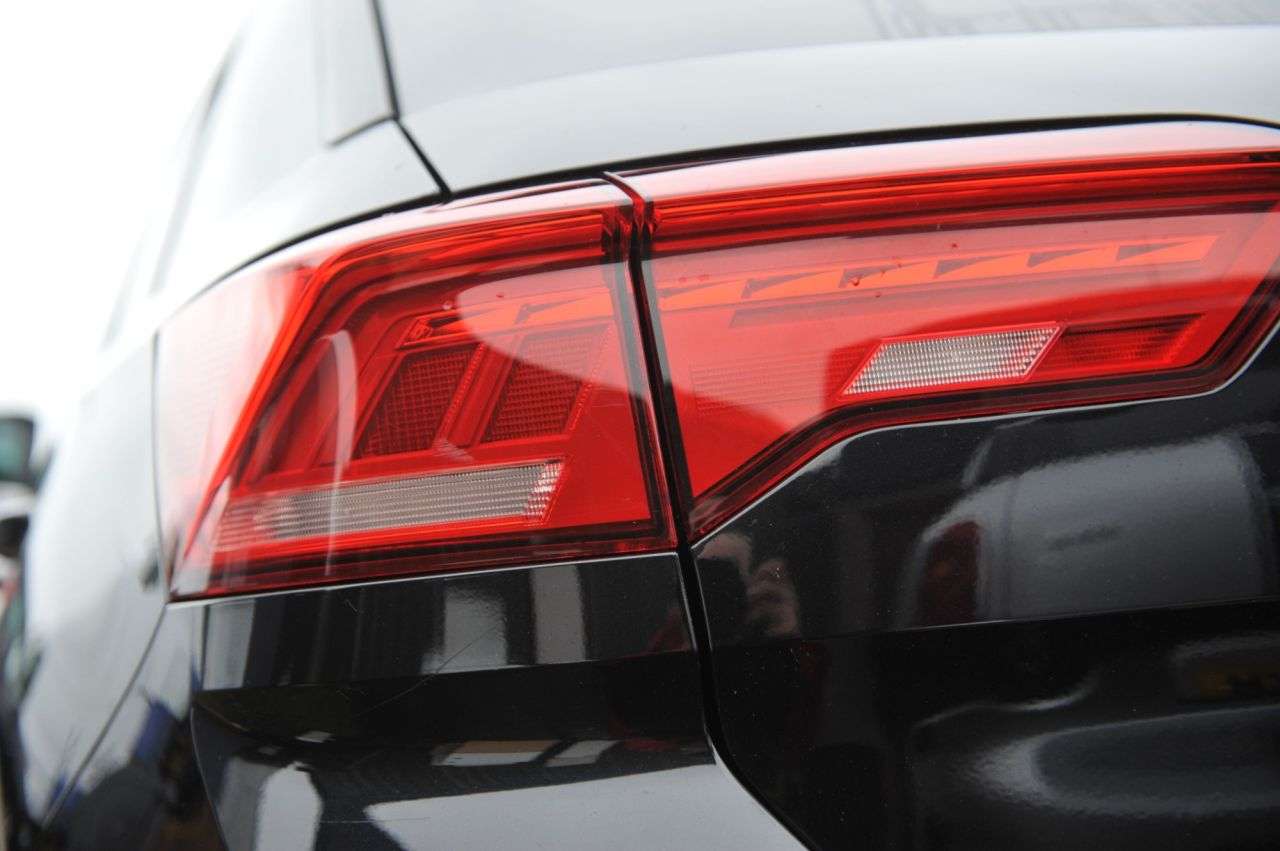 2021 VOLKSWAGEN T-ROC 2021 VOLKSWAGEN T-ROC