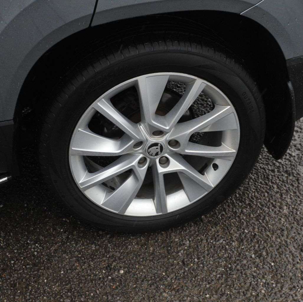 2018 SKODA KAROQ 2018 SKODA KAROQ