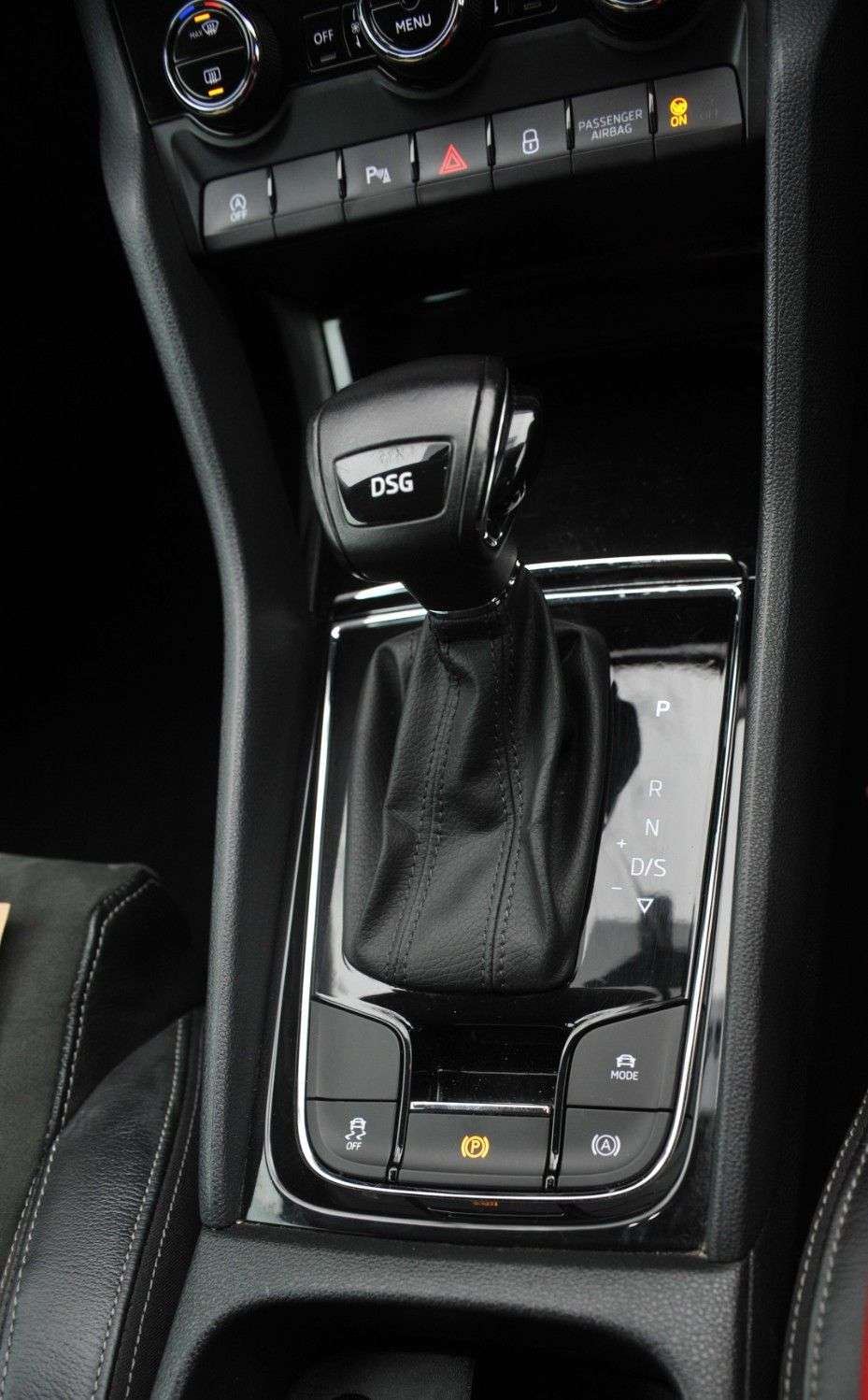 2018 SKODA KAROQ 2018 SKODA KAROQ