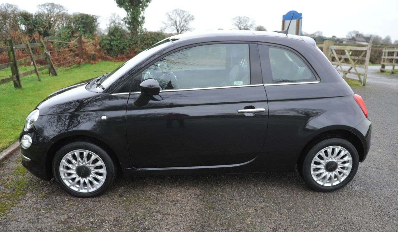 2017 FIAT 500 2017 FIAT 500