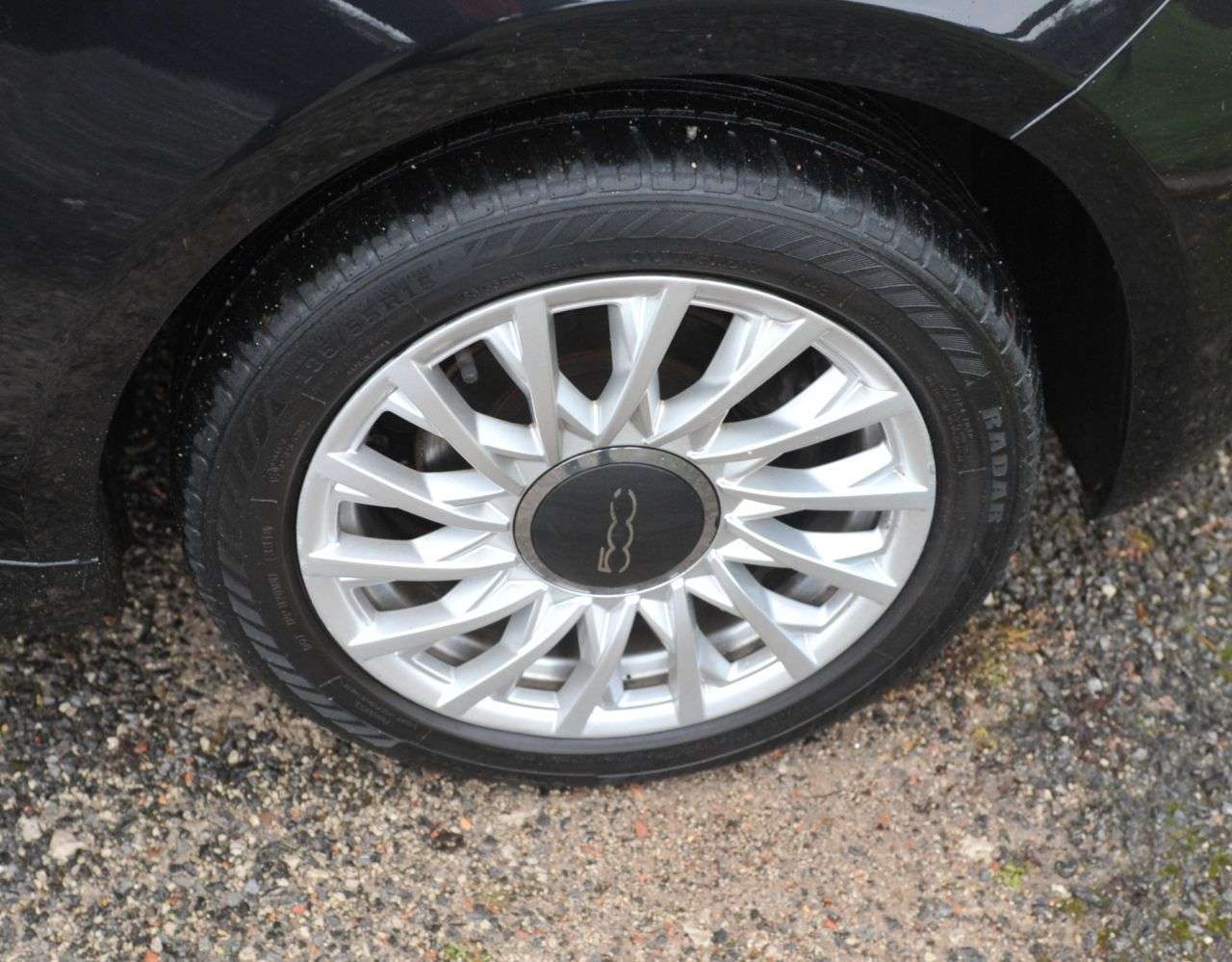 2017 FIAT 500 2017 FIAT 500