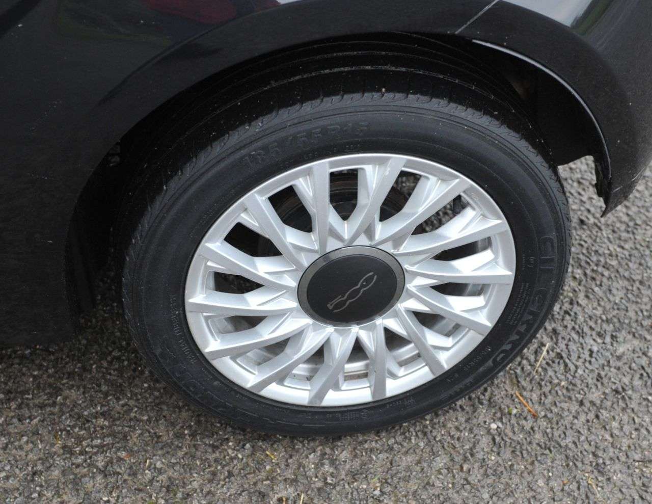 2017 FIAT 500 2017 FIAT 500