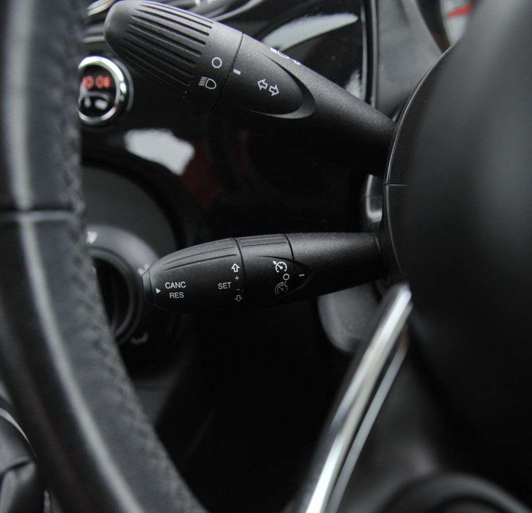 2017 FIAT 500 2017 FIAT 500