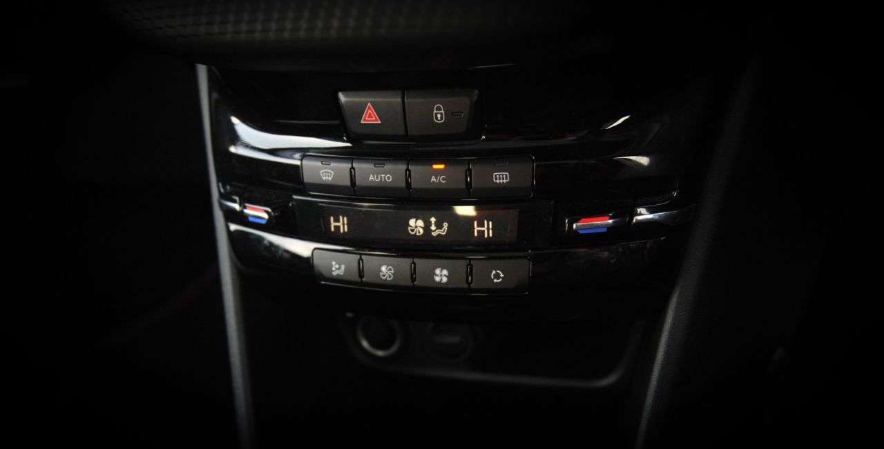 2019 PEUGEOT 2008 2019 PEUGEOT 2008