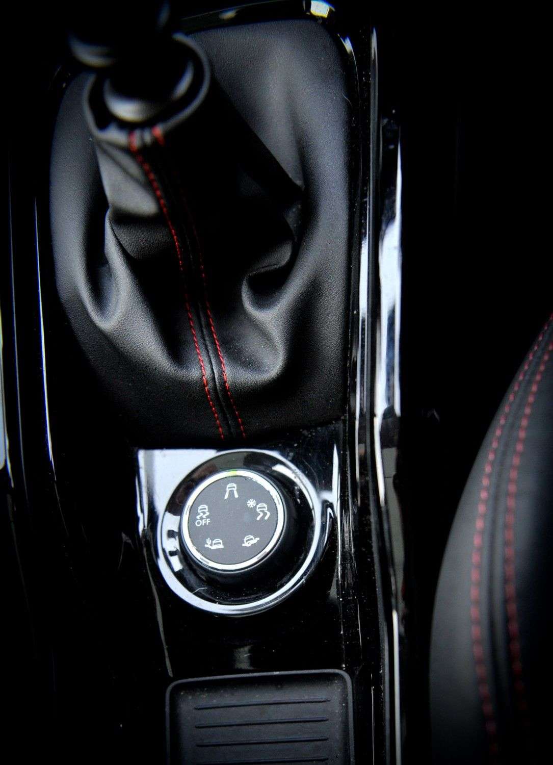 2019 PEUGEOT 2008 2019 PEUGEOT 2008