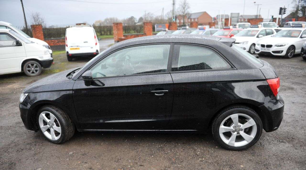 A 2015 AUDI A1 1.6 TDI Sport Hatchback 3dr Diesel Manual Euro 6 (s/s) (116 ps) A 2015 AUDI A1 1.6 TDI Sport Hatchback 3dr Diesel Manual Euro 6 (s/s) (116 ps)