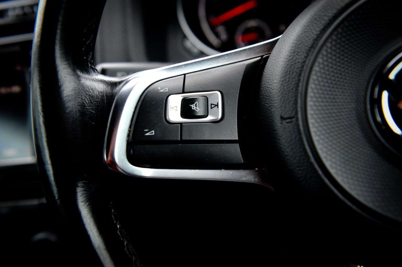 2017 VOLKSWAGEN SCIROCCO 2017 VOLKSWAGEN SCIROCCO