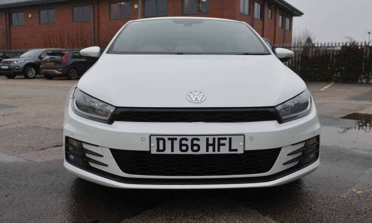 A 2017 VOLKSWAGEN SCIROCCO 1.4 TSI BlueMotion Tech GT Hatchback 3dr Petrol Manual Euro 6 (s/s) (125 ps A 2017 VOLKSWAGEN SCIROCCO 1.4 TSI BlueMotion Tech GT Hatchback 3dr Petrol Manual Euro 6 (s/s) (125 ps