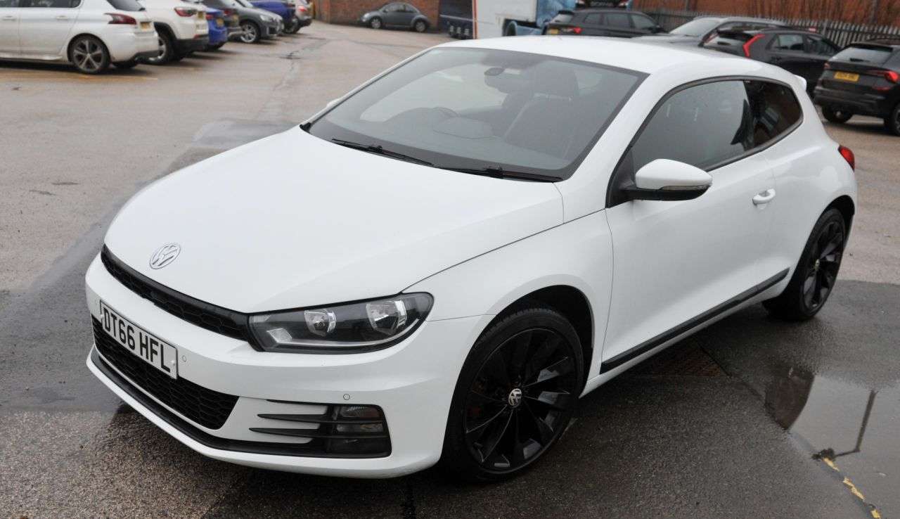 A 2017 VOLKSWAGEN SCIROCCO 1.4 TSI BlueMotion Tech GT Hatchback 3dr Petrol Manual Euro 6 (s/s) (125 ps A 2017 VOLKSWAGEN SCIROCCO 1.4 TSI BlueMotion Tech GT Hatchback 3dr Petrol Manual Euro 6 (s/s) (125 ps