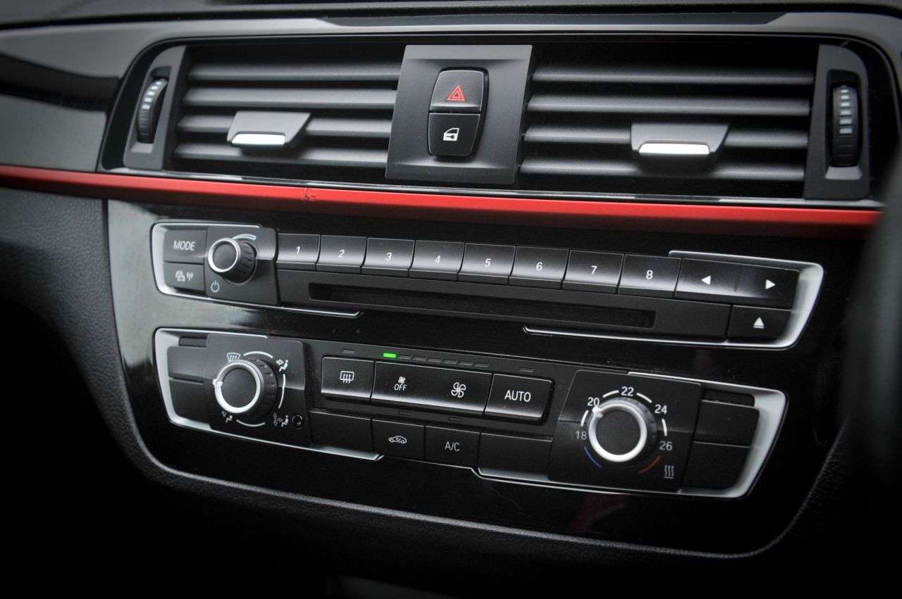 2018 BMW 2 SERIES 2018 BMW 2 SERIES