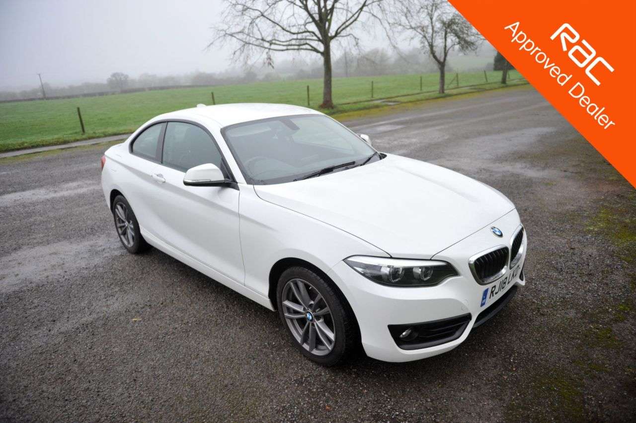A 2018 BMW 2 SERIES 2.0 220i Sport Coupe 2dr Petrol Auto Euro 6 (s/s) (184 ps) A 2018 BMW 2 SERIES 2.0 220i Sport Coupe 2dr Petrol Auto Euro 6 (s/s) (184 ps)