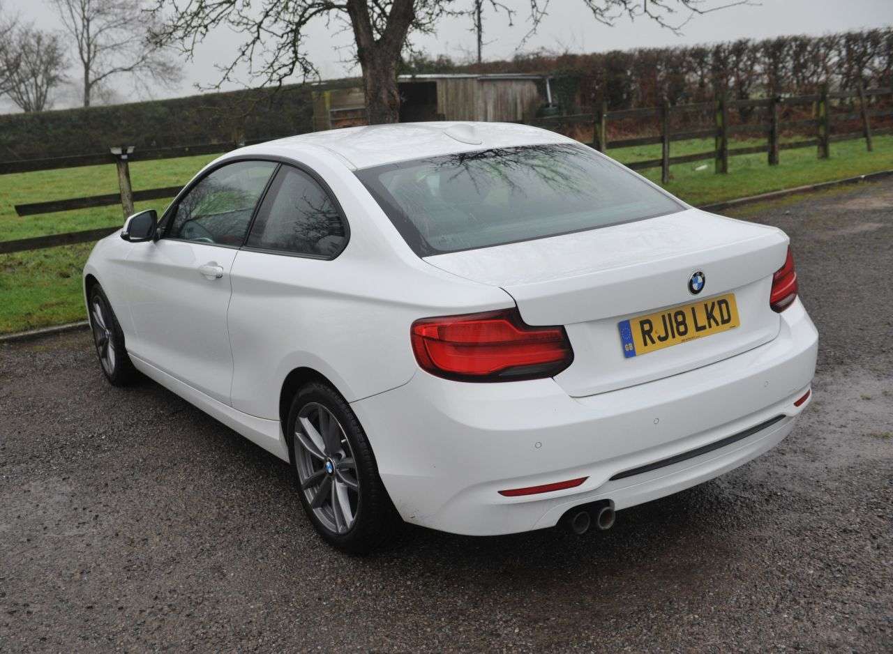 A 2018 BMW 2 SERIES 2.0 220i Sport Coupe 2dr Petrol Auto Euro 6 (s/s) (184 ps) A 2018 BMW 2 SERIES 2.0 220i Sport Coupe 2dr Petrol Auto Euro 6 (s/s) (184 ps)