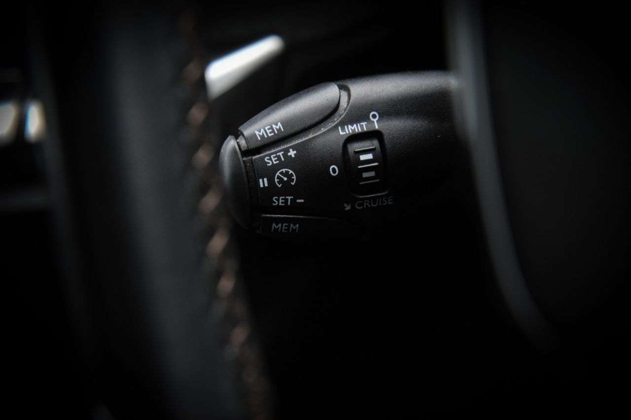 2018 PEUGEOT 3008 2018 PEUGEOT 3008