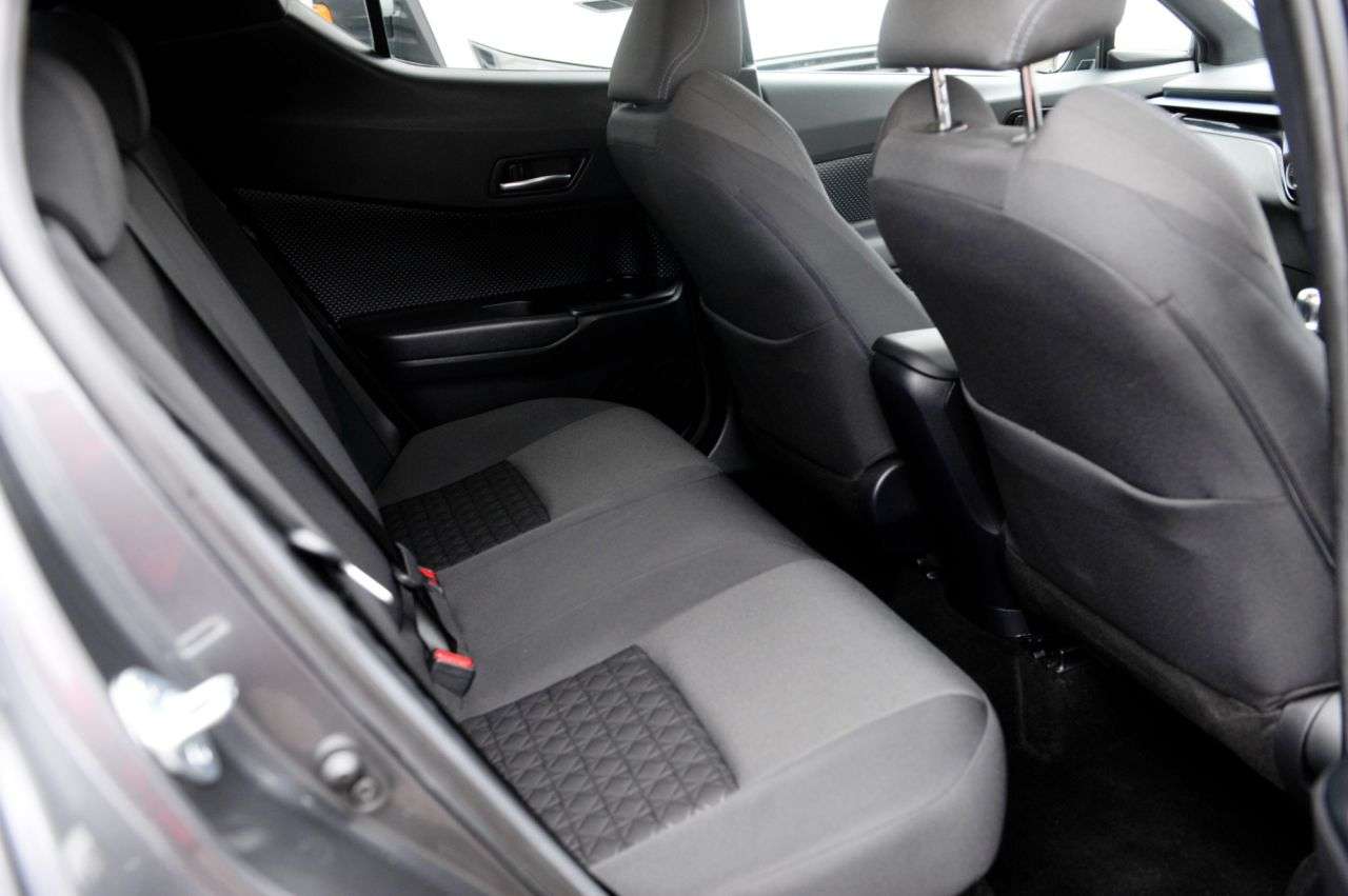 2021 TOYOTA C-HR 2021 TOYOTA C-HR