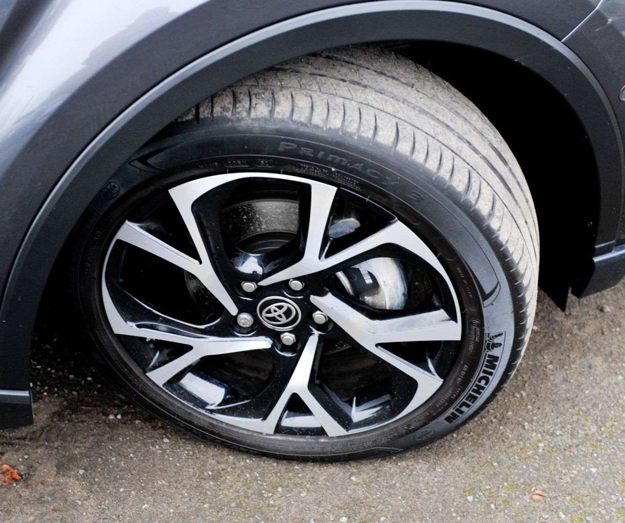 2021 TOYOTA C-HR 2021 TOYOTA C-HR