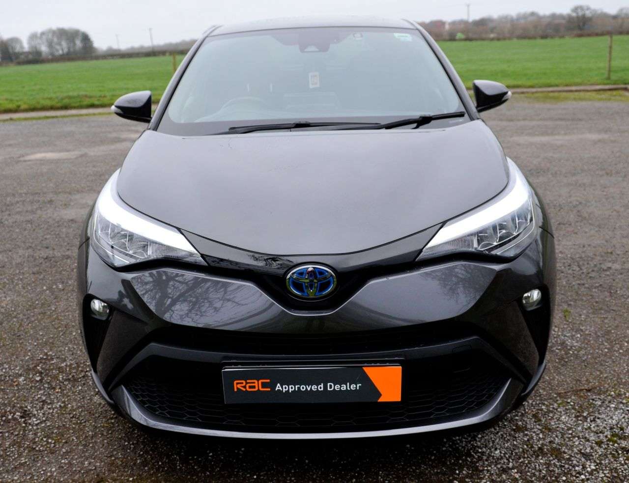 A 2021 TOYOTA C-HR 1.8 VVT-h GPF Design SUV 5dr Petrol Hybrid CVT Euro 6 (s/s) (122 ps) Low Mi A 2021 TOYOTA C-HR 1.8 VVT-h GPF Design SUV 5dr Petrol Hybrid CVT Euro 6 (s/s) (122 ps) Low Mi