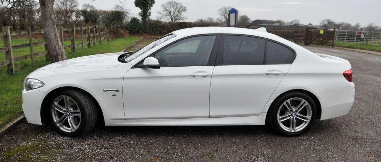 A 2015 BMW 5 SERIES 2.0 525d M Sport Saloon 4dr Diesel Auto Euro 6 (s/s) (218 ps) A 2015 BMW 5 SERIES 2.0 525d M Sport Saloon 4dr Diesel Auto Euro 6 (s/s) (218 ps)