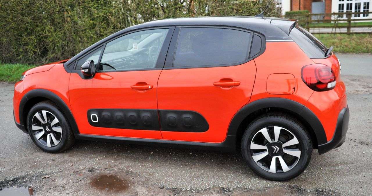 A 2018 CITROEN C3 1.2 PureTech Flair Hatchback 5dr Petrol Manual Euro 6 (82 ps) A 2018 CITROEN C3 1.2 PureTech Flair Hatchback 5dr Petrol Manual Euro 6 (82 ps)