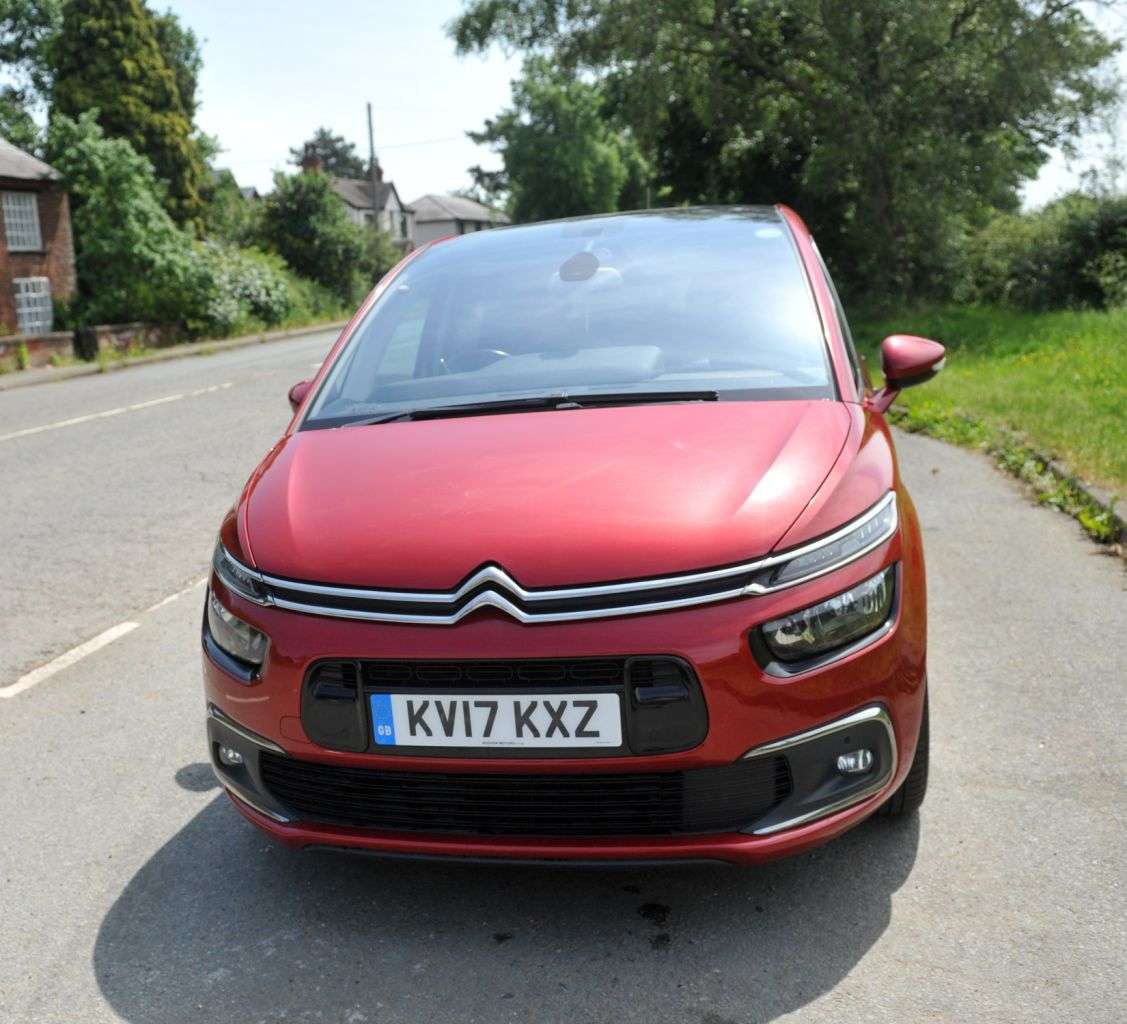 A 2017 CITROEN C4 PICASSO 1.6 BlueHDi Flair MPV 5dr Diesel EAT6 Euro 6 (s/s) (120 ps) Hi Spec A 2017 CITROEN C4 PICASSO 1.6 BlueHDi Flair MPV 5dr Diesel EAT6 Euro 6 (s/s) (120 ps) Hi Spec