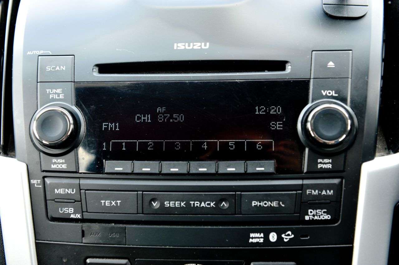 2016 ISUZU D-MAX 2016 ISUZU D-MAX