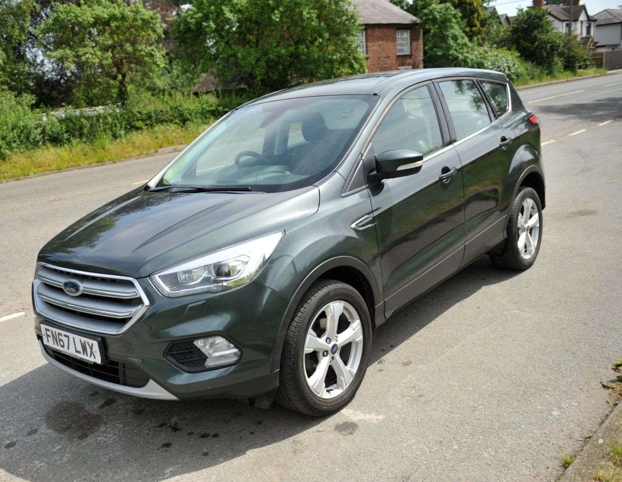 A 2017 FORD KUGA 1.5T EcoBoost ST-Line X SUV 5dr Petrol Manual Euro 6 ULEZ Compliant (s/s) ( A 2017 FORD KUGA 1.5T EcoBoost ST-Line X SUV 5dr Petrol Manual Euro 6 ULEZ Compliant (s/s) (