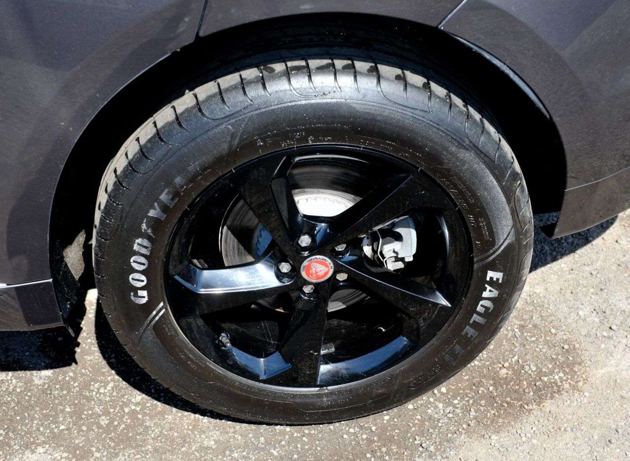 2021 JAGUAR F-PACE 2021 JAGUAR F-PACE