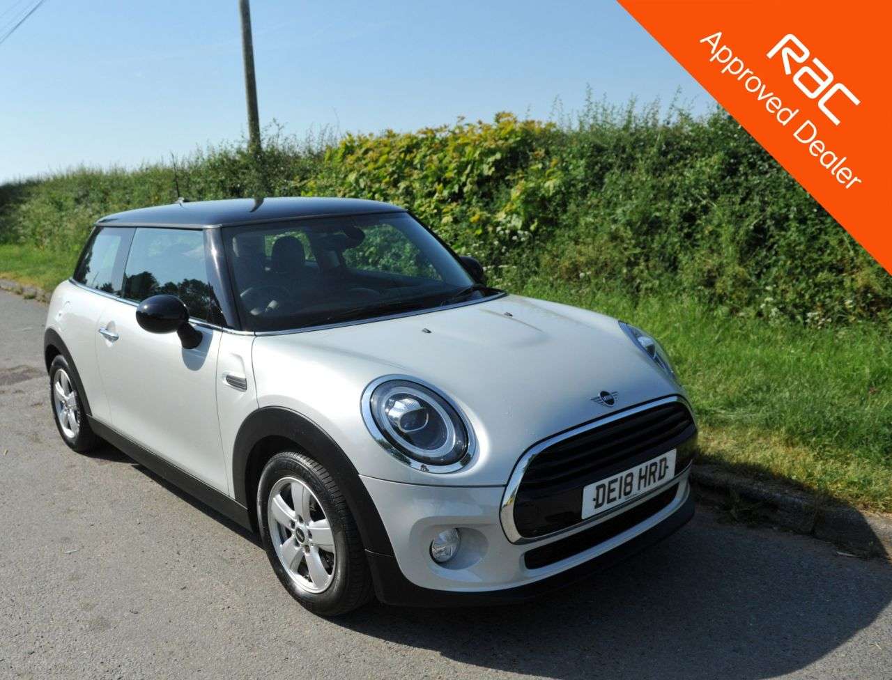 A 2018 MINI HATCH 1.5 Cooper Hatchback 3dr Petrol Manual Euro 6 (s/s) (136 ps) Low Mileage A 2018 MINI HATCH 1.5 Cooper Hatchback 3dr Petrol Manual Euro 6 (s/s) (136 ps) Low Mileage