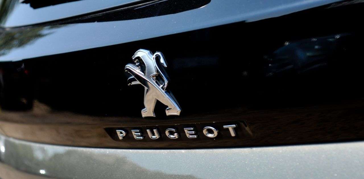 2020 PEUGEOT 3008 2020 PEUGEOT 3008