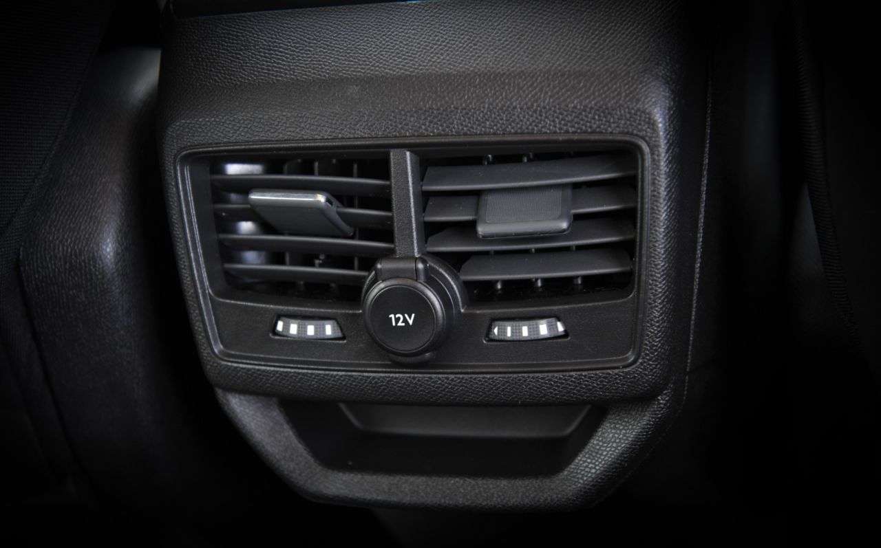 2020 PEUGEOT 3008 2020 PEUGEOT 3008